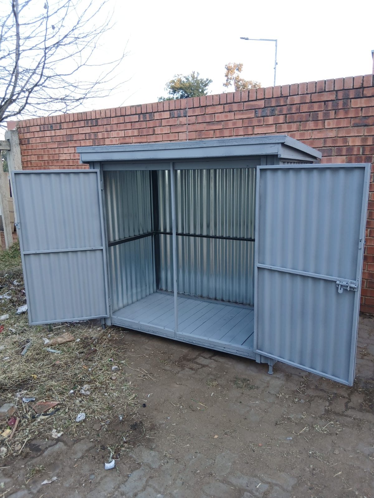 Corrugated Zinc Garden Shed w Steel Frame
